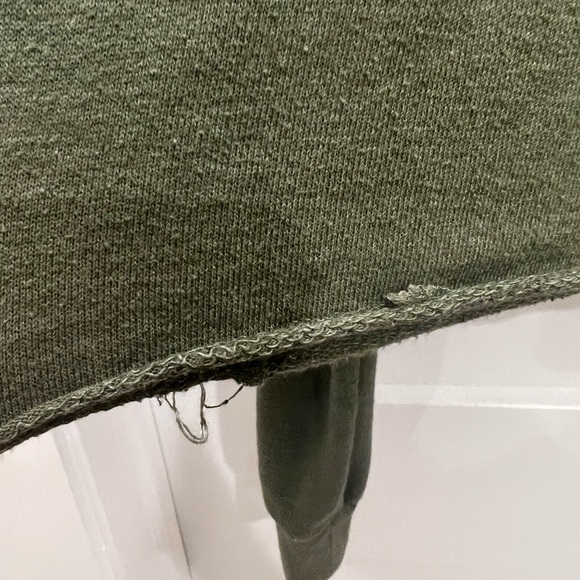 UO Military green cropped hoodie - Picture 3 of 5